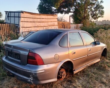 Сірий Опель Вектра, об'ємом двигуна 2.2 л та пробігом 100 тис. км за 800 $, фото 1 на Automoto.ua