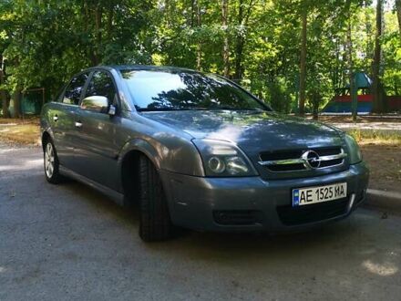 Серый Опель Вектра, объемом двигателя 2.2 л и пробегом 352 тыс. км за 5000 $, фото 1 на Automoto.ua