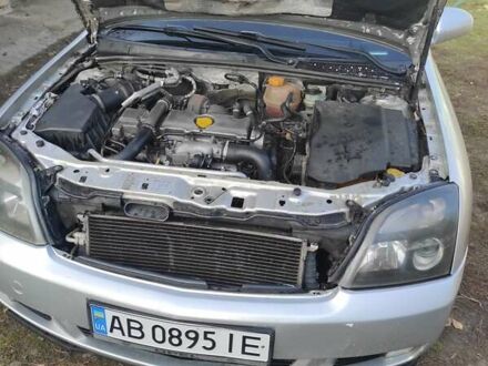 Серый Опель Вектра, объемом двигателя 2.2 л и пробегом 335 тыс. км за 3999 $, фото 1 на Automoto.ua