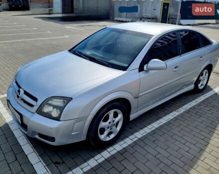 Серый Опель Вектра, объемом двигателя 2.2 л и пробегом 235 тыс. км за 3900 $, фото 1 на Automoto.ua