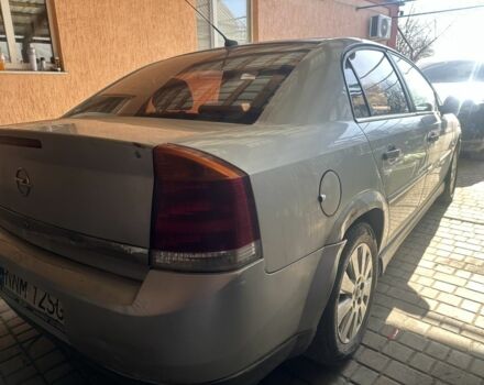 Сірий Опель Вектра, об'ємом двигуна 2.2 л та пробігом 300 тис. км за 860 $, фото 1 на Automoto.ua