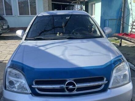 Серый Опель Вектра, объемом двигателя 2.2 л и пробегом 284 тыс. км за 3499 $, фото 1 на Automoto.ua