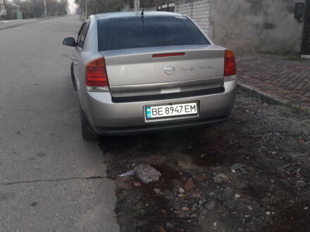 Сірий Опель Вектра, об'ємом двигуна 2.2 л та пробігом 250 тис. км за 4700 $, фото 1 на Automoto.ua