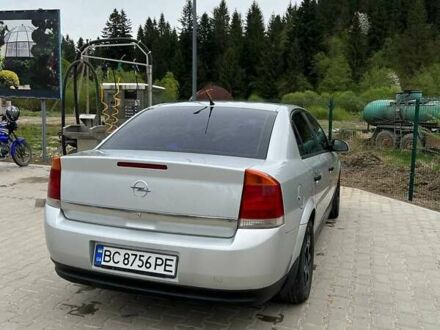 Серый Опель Вектра, объемом двигателя 2.2 л и пробегом 350 тыс. км за 3500 $, фото 1 на Automoto.ua