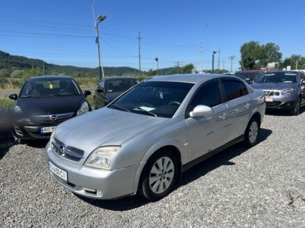 Опель Вектра 2003 в Ужгороде на Automoto.ua Серый Опель Вектра, объемом двигателя 2.2 л и пробегом 350 тыс. км за 3750 $, фото 1 на Automoto.ua