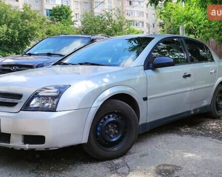 Серый Опель Вектра, объемом двигателя 2.2 л и пробегом 300 тыс. км за 944 $, фото 1 на Automoto.ua