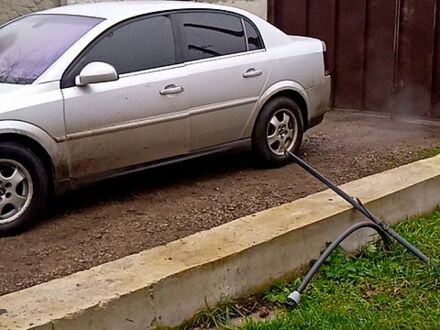 Сірий Опель Вектра, об'ємом двигуна 2.2 л та пробігом 35 тис. км за 2750 $, фото 1 на Automoto.ua