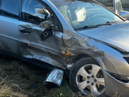 Серый Опель Вектра, объемом двигателя 1.8 л и пробегом 120 тыс. км за 2200 $, фото 1 на Automoto.ua