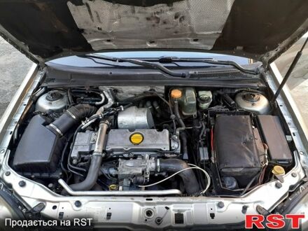 Серый Опель Вектра, объемом двигателя 2.2 л и пробегом 50 тыс. км за 4100 $, фото 1 на Automoto.ua