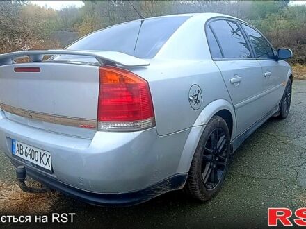 Серый Опель Вектра, объемом двигателя 2.2 л и пробегом 300 тыс. км за 3000 $, фото 1 на Automoto.ua