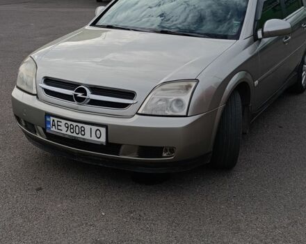 Серый Опель Вектра, объемом двигателя 2.2 л и пробегом 246 тыс. км за 3800 $, фото 1 на Automoto.ua