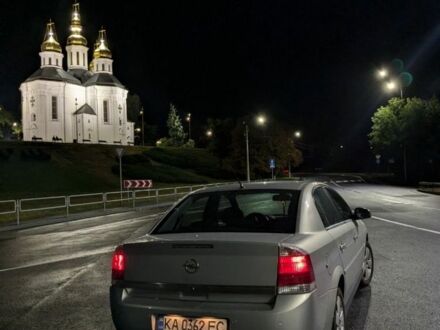 Опель Вектра 2004 в Чернигове на Automoto.ua Серый Опель Вектра, объемом двигателя 1.9 л и пробегом 280 тыс. км за 4600 $, фото 1 на Automoto.ua