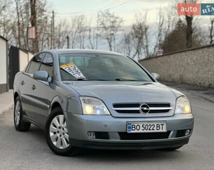 Сірий Опель Вектра, об'ємом двигуна 2.2 л та пробігом 205 тис. км за 3999 $, фото 1 на Automoto.ua