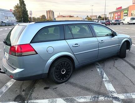 Опель Вектра 2004 в Полтаве на Automoto.ua Серый Опель Вектра, объемом двигателя 2.2 л и пробегом 283 тыс. км за 4500 $, фото 1 на Automoto.ua