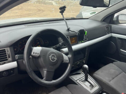 Сірий Опель Вектра, об'ємом двигуна 2.2 л та пробігом 280 тис. км за 3800 $, фото 1 на Automoto.ua