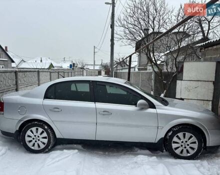 Серый Опель Вектра, объемом двигателя 2.2 л и пробегом 285 тыс. км за 3800 $, фото 1 на Automoto.ua