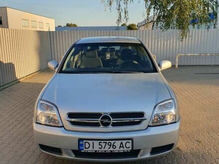 Серый Опель Вектра, объемом двигателя 1.8 л и пробегом 300 тыс. км за 3800 $, фото 1 на Automoto.ua