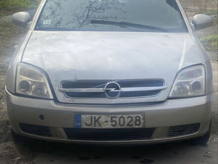 Сірий Опель Вектра, об'ємом двигуна 2.2 л та пробігом 230 тис. км за 700 $, фото 1 на Automoto.ua