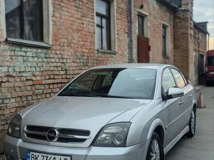 Опель Вектра 2004 у Рівному на Automoto.ua Сірий Опель Вектра, об'ємом двигуна 2.2 л та пробігом 244 тис. км за 2800 $, фото 1 на Automoto.ua