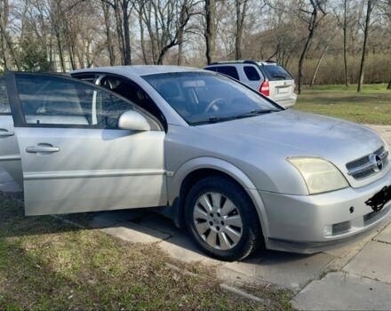 Сірий Опель Вектра, об'ємом двигуна 2.2 л та пробігом 275 тис. км за 4000 $, фото 1 на Automoto.ua