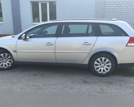 Сірий Опель Вектра, об'ємом двигуна 2.2 л та пробігом 260 тис. км за 2999 $, фото 1 на Automoto.ua