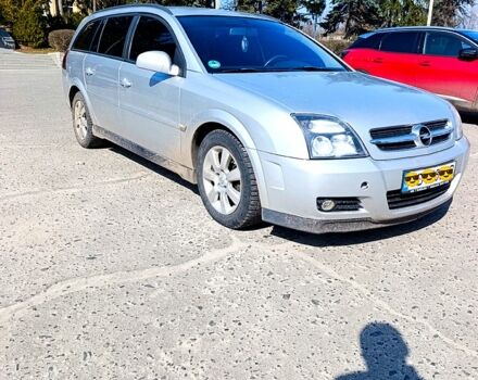 Сірий Опель Вектра, об'ємом двигуна 2.2 л та пробігом 275 тис. км за 4499 $, фото 1 на Automoto.ua