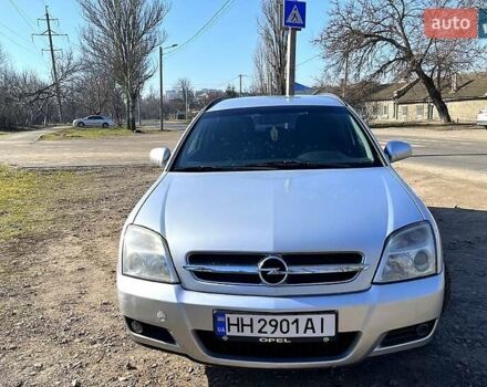 Серый Опель Вектра, объемом двигателя 1.9 л и пробегом 250 тыс. км за 4400 $, фото 1 на Automoto.ua