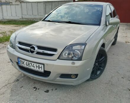 Серый Опель Вектра, объемом двигателя 2.2 л и пробегом 284 тыс. км за 4900 $, фото 1 на Automoto.ua