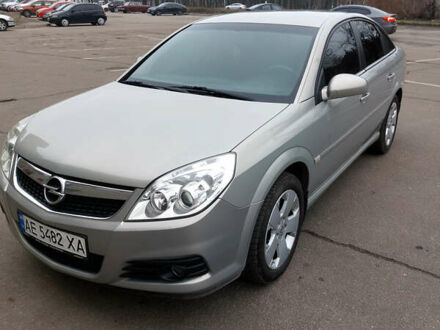 Серый Опель Вектра, объемом двигателя 2.2 л и пробегом 196 тыс. км за 6500 $, фото 1 на Automoto.ua