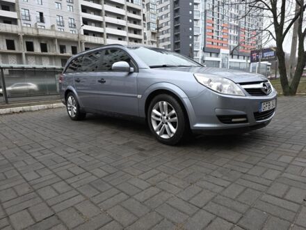 Серый Опель Вектра, объемом двигателя 2 л и пробегом 382 тыс. км за 2750 $, фото 1 на Automoto.ua