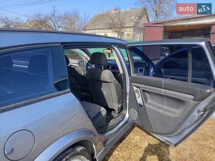 Серый Опель Вектра, объемом двигателя 1.9 л и пробегом 344 тыс. км за 4000 $, фото 1 на Automoto.ua