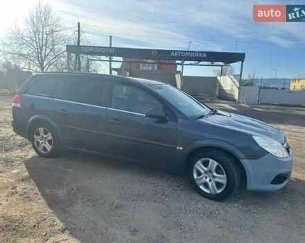 Серый Опель Вектра, объемом двигателя 1.9 л и пробегом 320 тыс. км за 3400 $, фото 1 на Automoto.ua