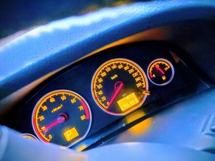 Серый Опель Вектра, объемом двигателя 2.2 л и пробегом 307 тыс. км за 5500 $, фото 1 на Automoto.ua