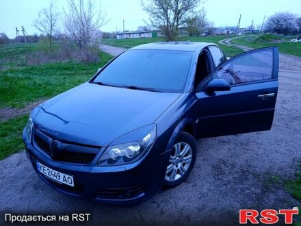 Сірий Опель Вектра, об'ємом двигуна 2.2 л та пробігом 310 тис. км за 5000 $, фото 1 на Automoto.ua