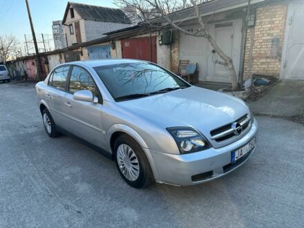 Серый Опель Вектра, объемом двигателя 2.2 л и пробегом 400 тыс. км за 1950 $, фото 1 на Automoto.ua