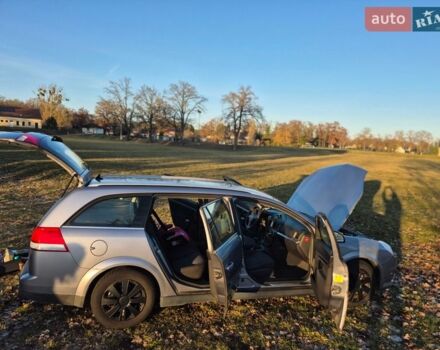 Серый Опель Вектра, объемом двигателя 1.8 л и пробегом 343 тыс. км за 3500 $, фото 1 на Automoto.ua