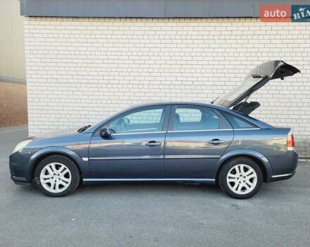 Серый Опель Вектра, объемом двигателя 1.9 л и пробегом 274 тыс. км за 4999 $, фото 1 на Automoto.ua