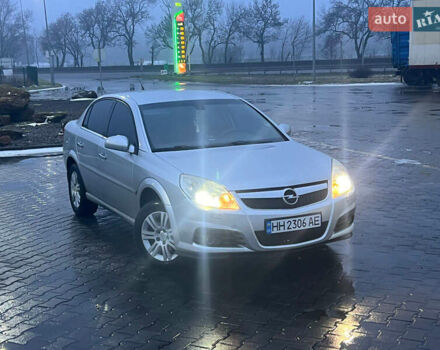 Серый Опель Вектра, объемом двигателя 2.2 л и пробегом 180 тыс. км за 5200 $, фото 1 на Automoto.ua