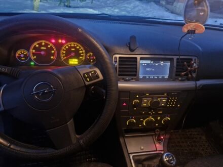 Сірий Опель Вектра, об'ємом двигуна 1.9 л та пробігом 320 тис. км за 4600 $, фото 1 на Automoto.ua