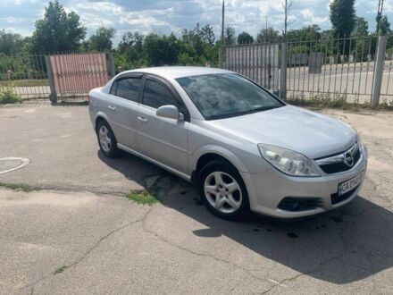 Сірий Опель Вектра, об'ємом двигуна 2.2 л та пробігом 245 тис. км за 4950 $, фото 1 на Automoto.ua