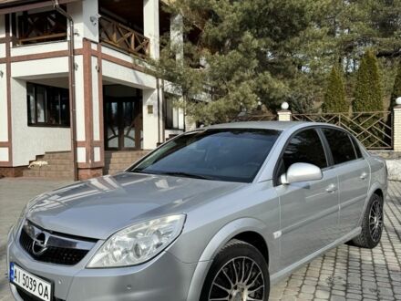 Серый Опель Вектра, объемом двигателя 2.2 л и пробегом 249 тыс. км за 3950 $, фото 1 на Automoto.ua