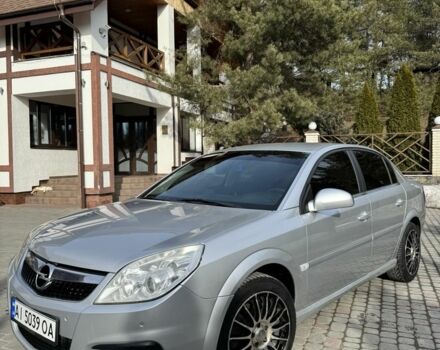 Серый Опель Вектра, объемом двигателя 2.2 л и пробегом 249 тыс. км за 3950 $, фото 1 на Automoto.ua