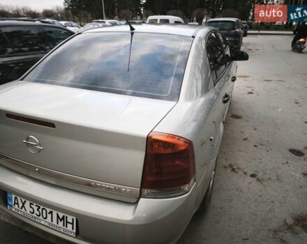 Серый Опель Вектра, объемом двигателя 2.2 л и пробегом 240 тыс. км за 4000 $, фото 1 на Automoto.ua