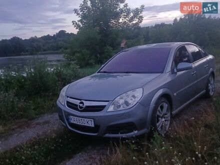 Сірий Опель Вектра, об'ємом двигуна 1.8 л та пробігом 240 тис. км за 4900 $, фото 1 на Automoto.ua