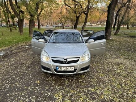 Сірий Опель Вектра, об'ємом двигуна 2.2 л та пробігом 165 тис. км за 4900 $, фото 1 на Automoto.ua
