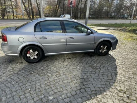 Серый Опель Вектра, объемом двигателя 1.6 л и пробегом 1000 тыс. км за 2000 $, фото 1 на Automoto.ua