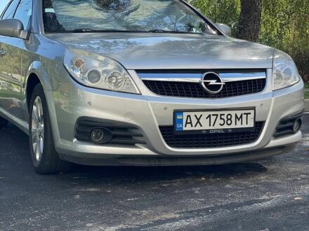Сірий Опель Вектра, об'ємом двигуна 2.2 л та пробігом 195 тис. км за 5500 $, фото 1 на Automoto.ua