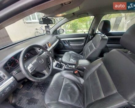 Опель Вектра 2007 в Ровно на Automoto.ua Серый Опель Вектра, объемом двигателя 1.91 л и пробегом 274 тыс. км за 6000 $, фото 1 на Automoto.ua