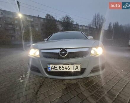 Серый Опель Вектра, объемом двигателя 2.2 л и пробегом 286 тыс. км за 4200 $, фото 1 на Automoto.ua