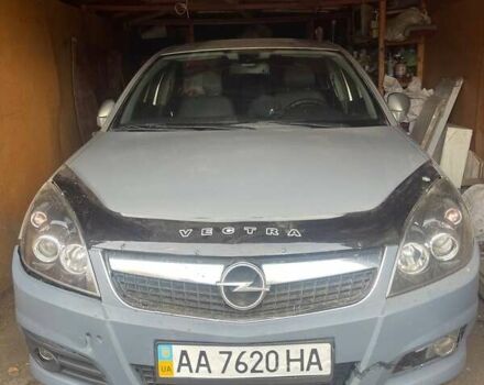 Сірий Опель Вектра, об'ємом двигуна 2.2 л та пробігом 250 тис. км за 5000 $, фото 1 на Automoto.ua